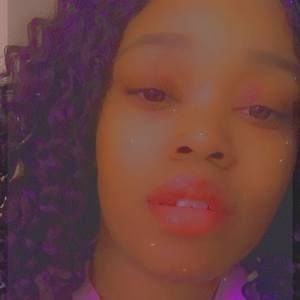 Meet your Posher, Mya